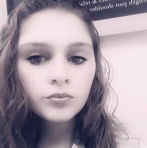 Meet your Posher, Hayley